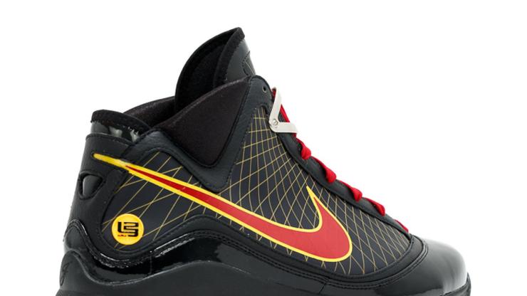 nike lebron james 7 basketball